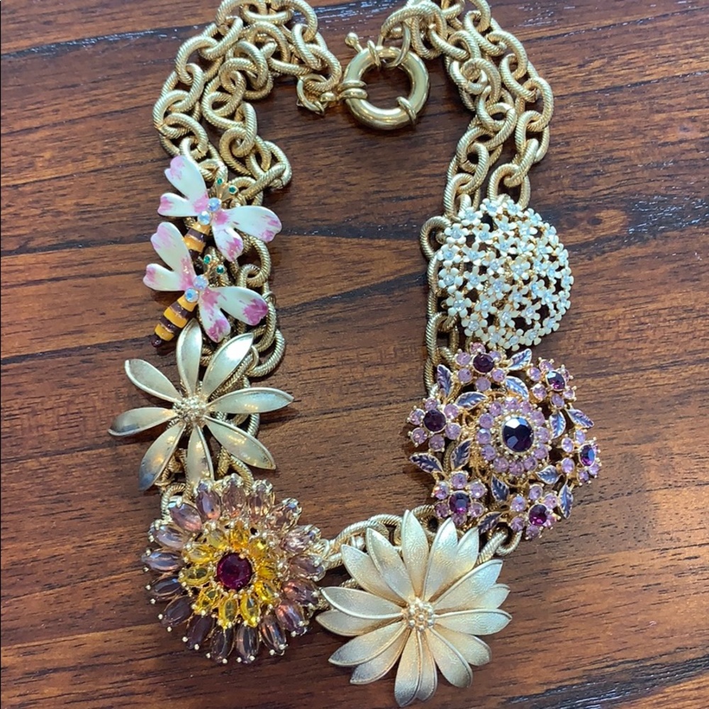 Banana Republic Spring statement necklace